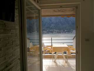 Апартаменты Palma Apartments Котор Апартаменты-студио с балконом, вид на море (для 2 взрослых)-11