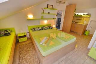 Апартаменты Palma Apartments Котор Номер-студио с балконом и видом на море (для 3 взрослых)-13